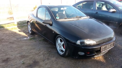 Dezmembram opel tigra din 1996-1,4 16 valve