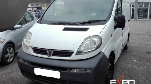 Dezmembram OPEL/VAUXHALL VIVARO 2700 DTI SWB,