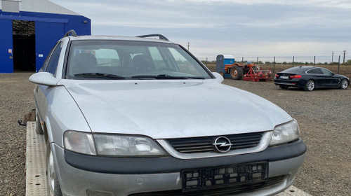 Dezmembram Opel Vectra B [1995 - 1999] wagon 5-usi 1.8 MT (116 hp)
