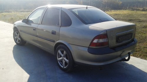 Dezmembram Opel Vectra B - 1996 - 1.6 16v