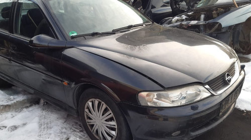 Dezmembram Opel Vectra B, an abricatie 2001,1.8 benzina,tip motor Z18XE, 92KW/125 CP