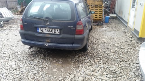 Dezmembram Opel Vectra B diesel