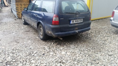 Dezmembram Opel Vectra B diesel