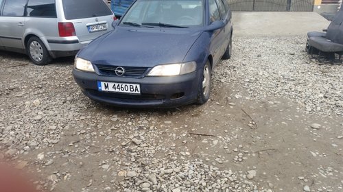 Dezmembram Opel Vectra B diesel