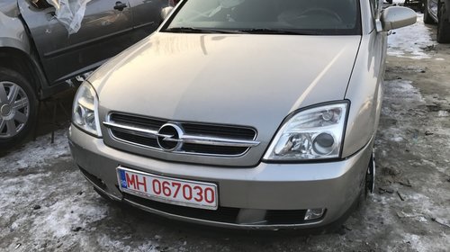 Dezmembram Opel Vectra C an 2003 Motor 2,2 di