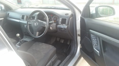 Dezmembram Opel Vectra C Facelift 1.9 CDTI 16v GTS