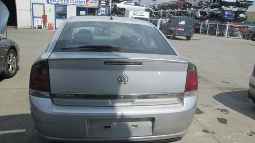 Dezmembram Opel Vectra C Facelift, motorizare 1.9CDTI tip Z19DTH, fabricatie 2005