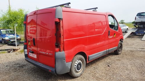 Dezmembram Opel Vivaro - 1.9CDTi - 2005