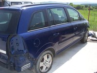 Dezmembram opel zafira b 1.6 2010