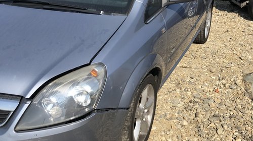 Dezmembram Opel zafira B 1.9 CDTI 2006 Z19DTH AUTOMAT