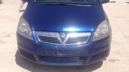 Dezmembram opel zafira b, an 2007, 1.9 cdti