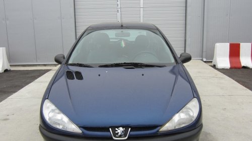 Dezmembram PEUGEOT 206 1.2 2001