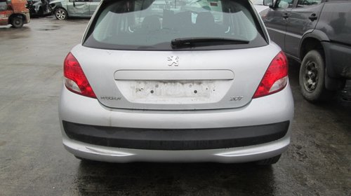 Dezmembram Peugeot 207, motor 1.6HDi