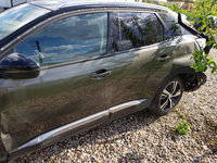 Dezmembram Peugeot 3008 1.2i 2019 4000km motor convertizor usa oglinda