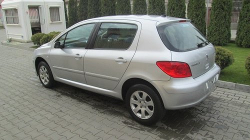 Dezmembram Peugeot 307 HB