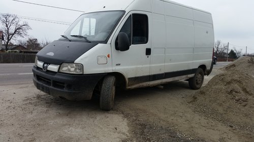 Dezmembram Peugeot boxer 2.8 jtd 2002