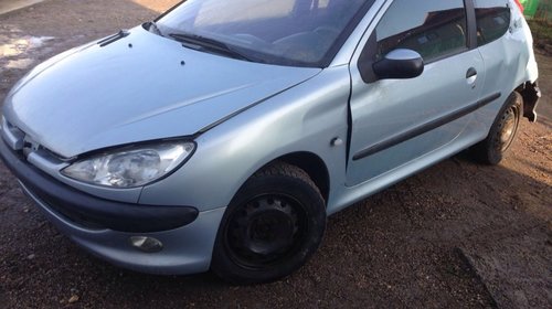 Dezmembram Peugeot 206 1.4 Benzina