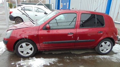 Dezmembram Renault Clio , 1.4i 16v , fabricatie 2001