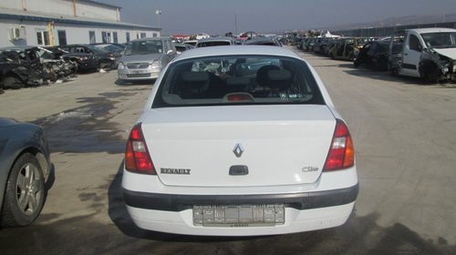 Dezmembram renault clio 1.5dci E3 2004