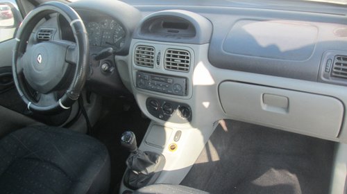 Dezmembram renault clio 1.5dci E3 2004