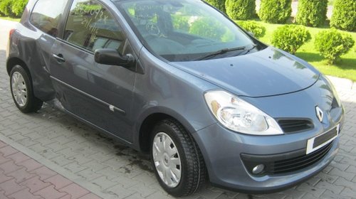 Dezmembram Renault Clio 3 1.5 dci