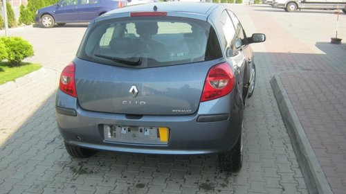 Dezmembram Renault Clio 3 1.5 dci