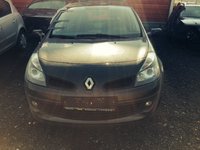 Dezmembram Renault Clio 3 1.6 benzina 2007