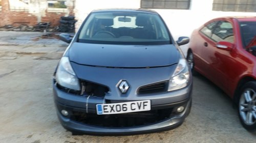 Dezmembram Renault Clio III 1.4 Benzina