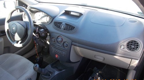 Dezmembram Renault Clio III 1.5DCI , euro 4 , fabricatie 2005