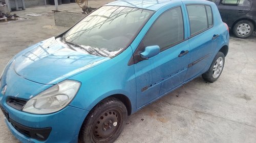 Dezmembram Renault Clio III 2006 1.5 dci