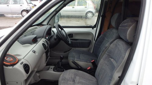 DEZMEMBRAM RENAULT KANGOO 1,9 D AN 2002