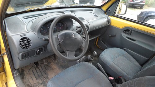 Dezmembram renault kangoo,1,9 diesel 55 cai,din anul 2000