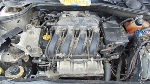 Dezmembram Renault Laguna 2, 2.0 16v, Tip motor F4R (714) / F4R-67, An fabricatie 2005
