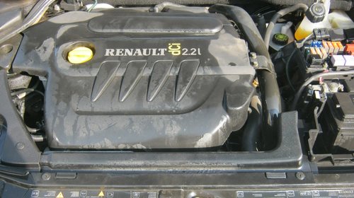 Dezmembram Renault Laguna 2.2 dci