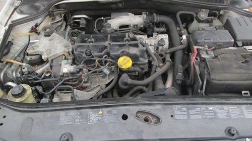 Dezmembram Renault Laguna II, motor 1.9DCi