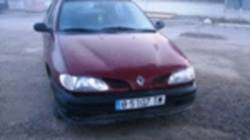 Dezmembram Renault Megane [1995 - 1999] Hatch