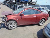 Dezmembram Renault Megane cabrio , 1.6i 16v , tip motor K4M812 , fabricatie 2008