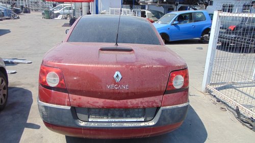 Dezmembram Renault Megane cabrio , 1.6i 16v , tip motor K4M812 , fabricatie 2008