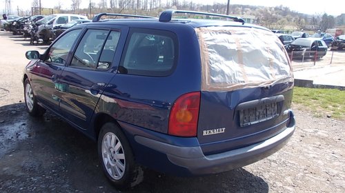 dezmembram Renault Megane din 2001-1,9dci