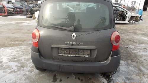 Dezmembram Renault Modus , 1.5DCI , euro 3 , fabricatie 2005
