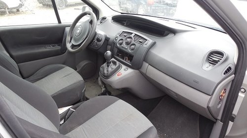 Dezmembram Renault Scenic 1.9Dci An 2005