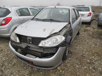 Dezmembram RENAULT SYMBOL II - BERLINA (SEDAN) - 1.5 DCI Euro 4 DIESEL