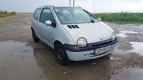 Dezmembram Renault Twingo - 2001 - 1.2i