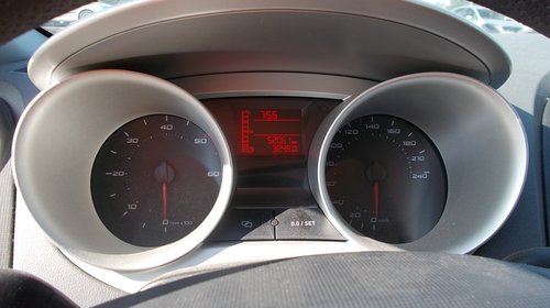 Dezmembram seat ibiza coupe 1.6tdi , an 2010