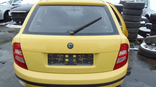 Dezmembram Skoda Fabia 1.2i , tip motor AWY , fabricatie 2002