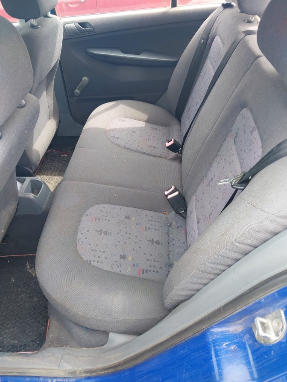Dezmembram Skoda Fabia 2001 1.4 MPI Cod 