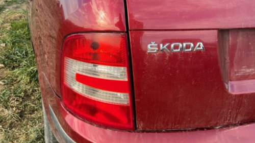 Dezmembram Skoda Fabia 6Y [facelift] [2004 - 2007] Combi wagon 1.2 HTP MT (64 hp) ‼️NOU‼️ Dezmembrez Skoda Fabia 2005,break,motor 1.2 benzina,47kw,cod motor BME,cutie 5 trepte cod GSB,culoare visinie LF3W