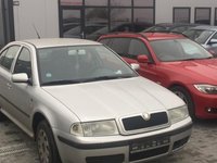 Dezmembram Skoda Octavia 1,1.6 benzina an fabr. 2004