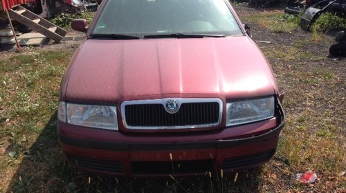 Dezmembram Skoda Octavia 1.6 B 2005