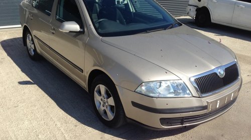 Dezmembram SKODA OCTAVIA 1.6 benzina BLF